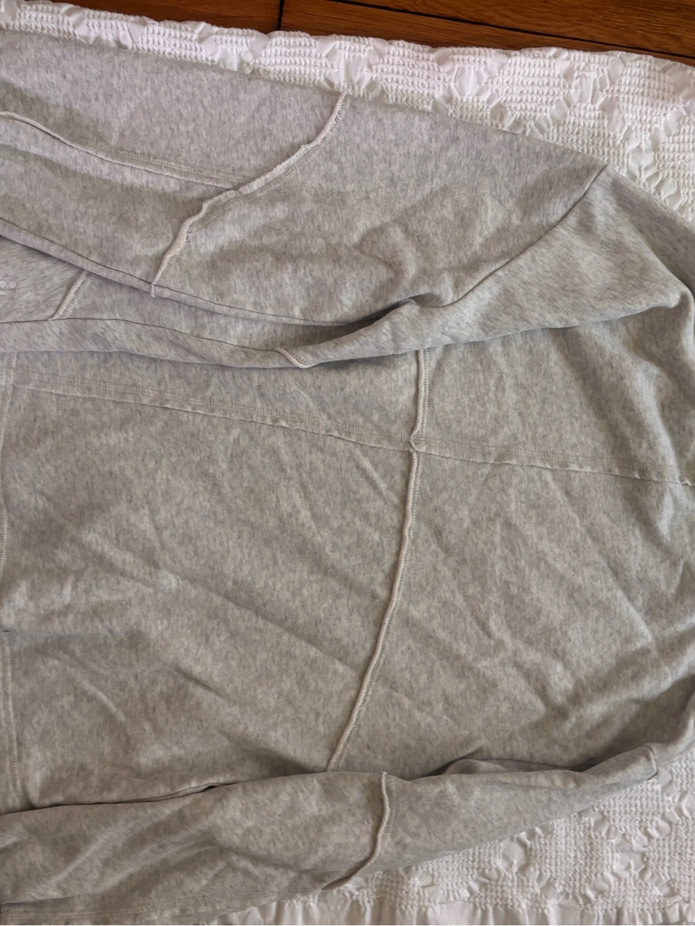 Sweaty Betty Light Gray Crewneck Sweatshirt - Picture 4 of 4